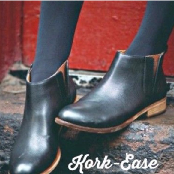 Benson Genuine Distressed Leather Chelsea Boots - Picture 2 of 7